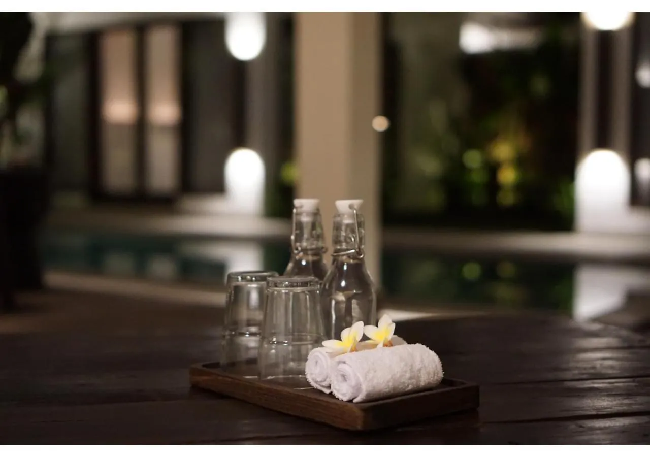 Warga Villa Umalas Canggu  Indonesia
